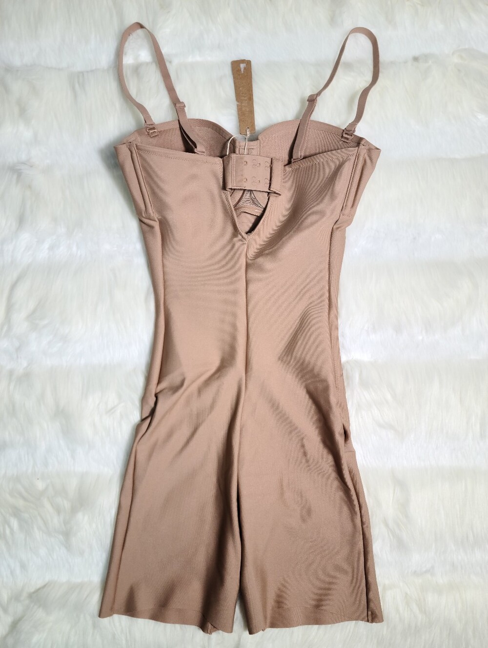 SKIMS Body Core Sculpt Underwire Mid Thigh Bodysuit Tan Sienna X-Small NEW - Picture 2 of 7